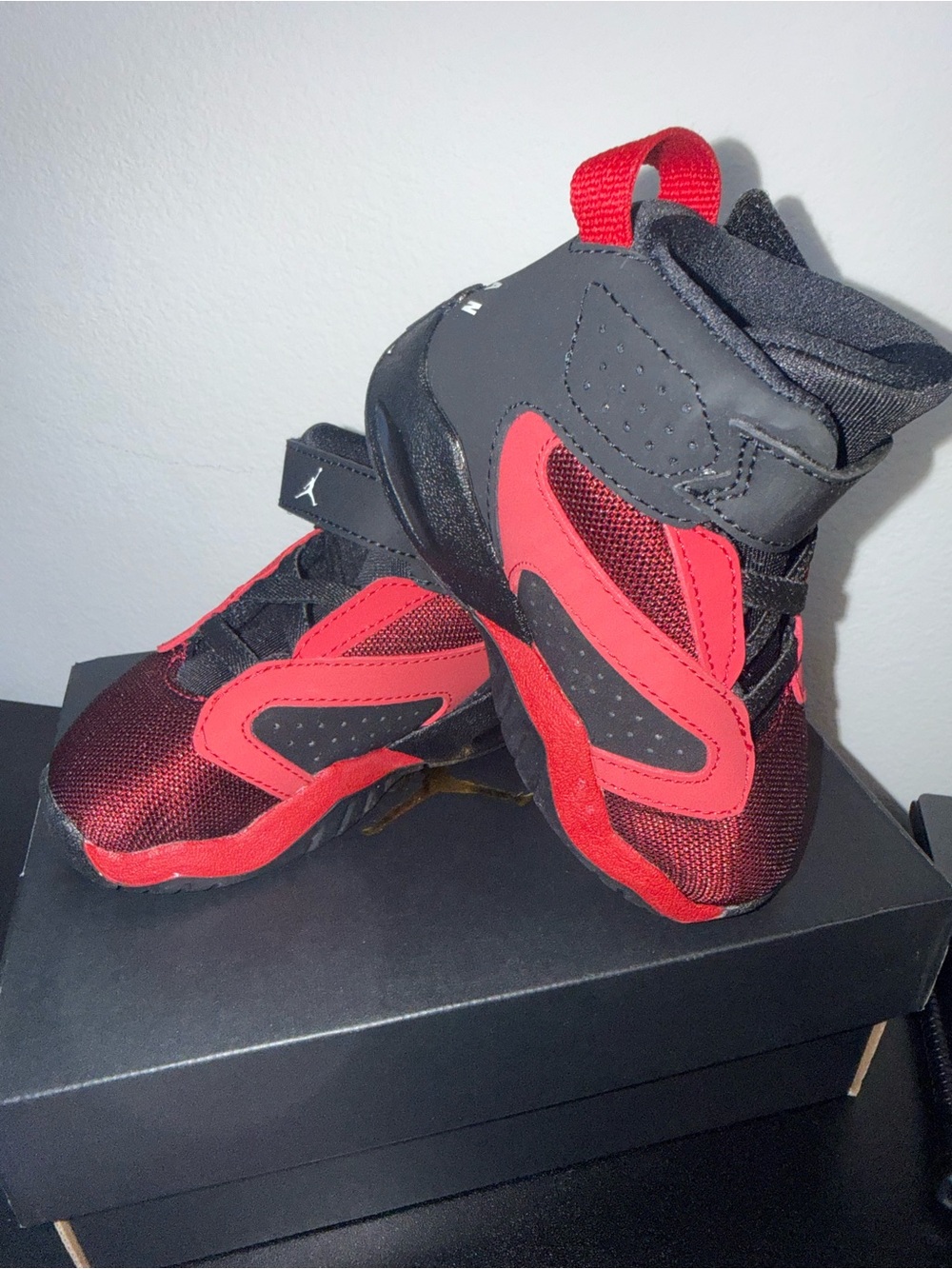 Toddler Red & Black Jordan High-Top Sneakers